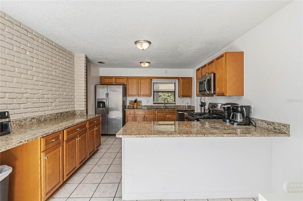 Listing Photo 7