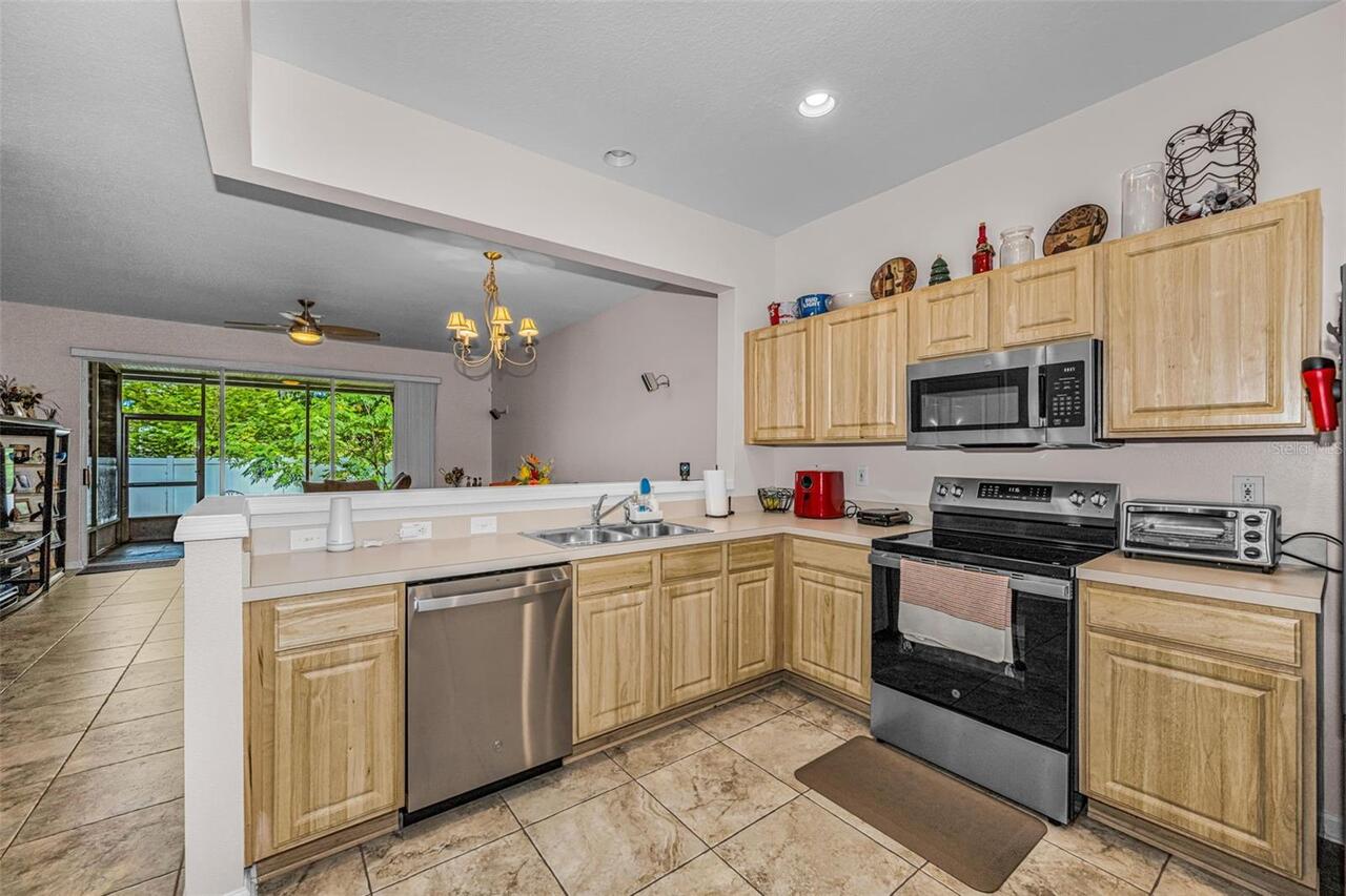 Listing Photo 11