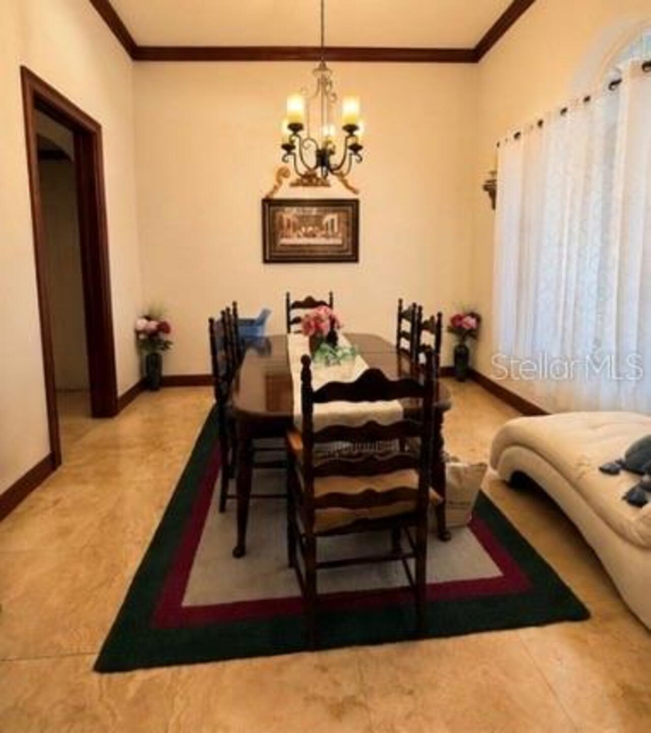 Listing Photo 9