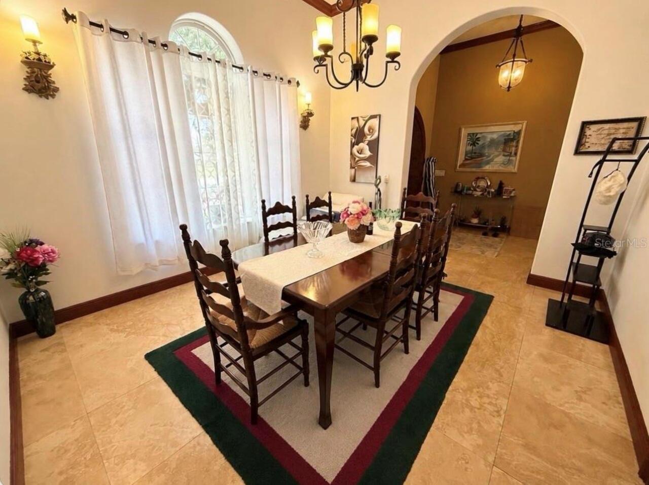 Listing Photo 10