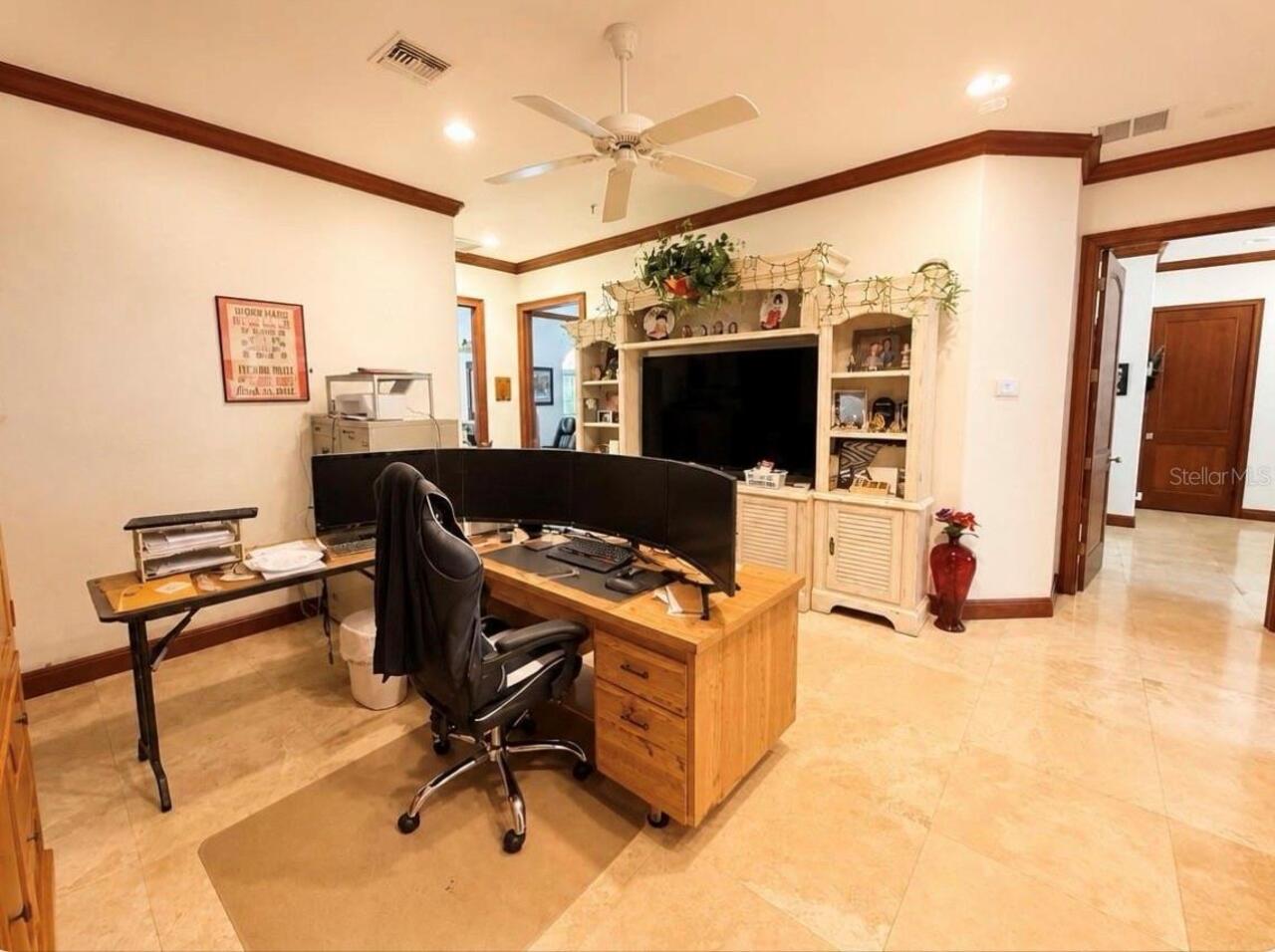 Listing Photo 17