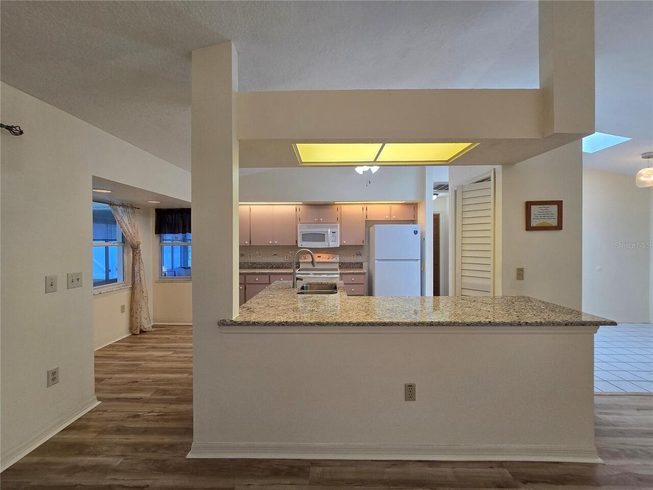 Listing Photo 17