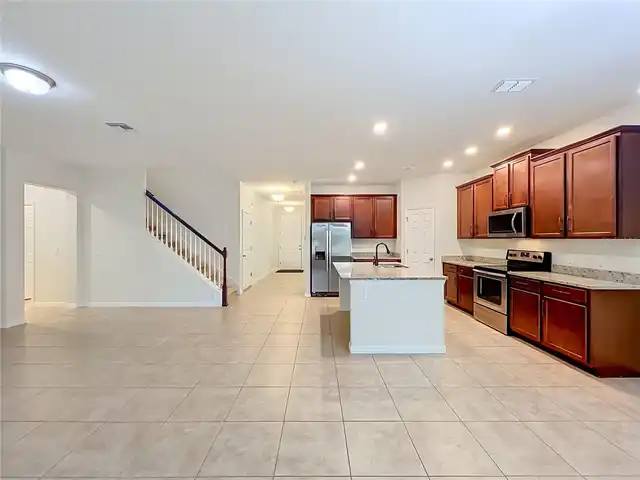 Listing Photo 16