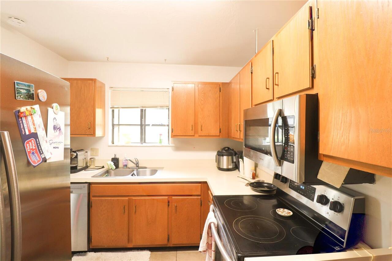Listing Photo 12