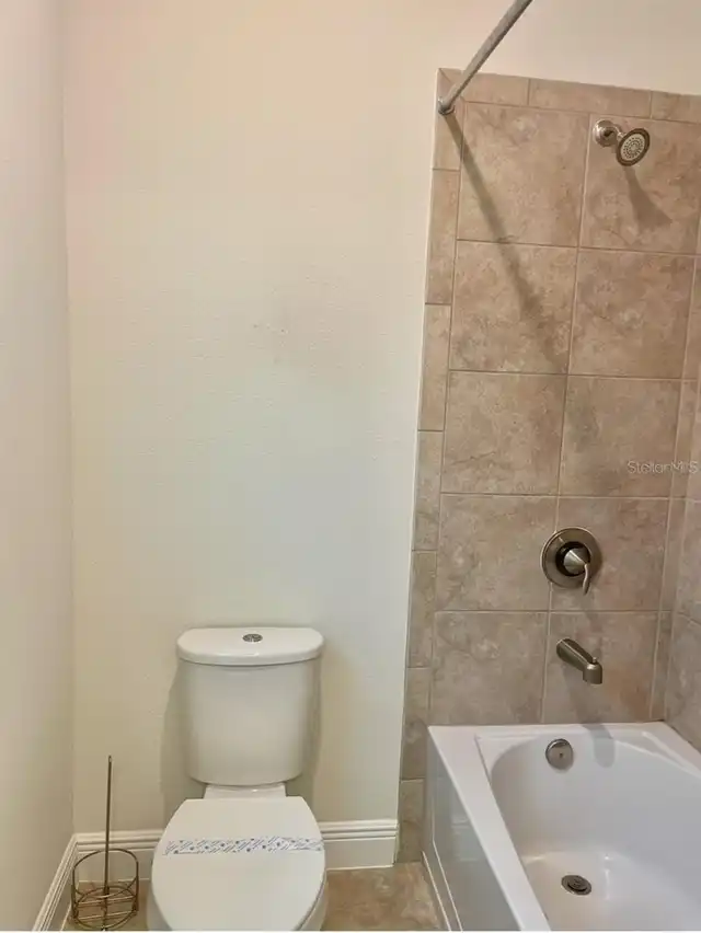 Listing Photo 10