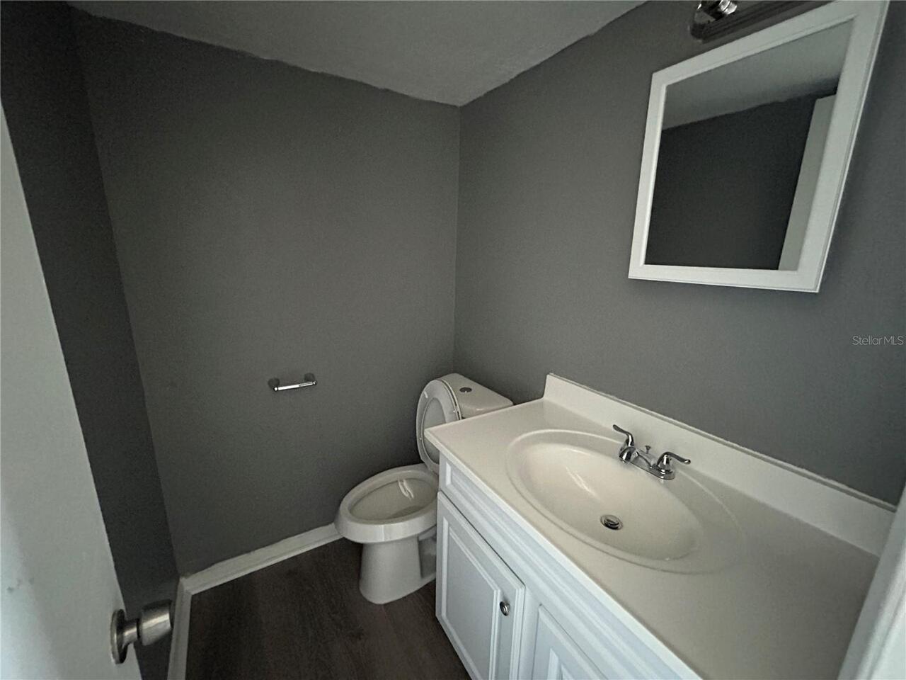Listing Photo 8