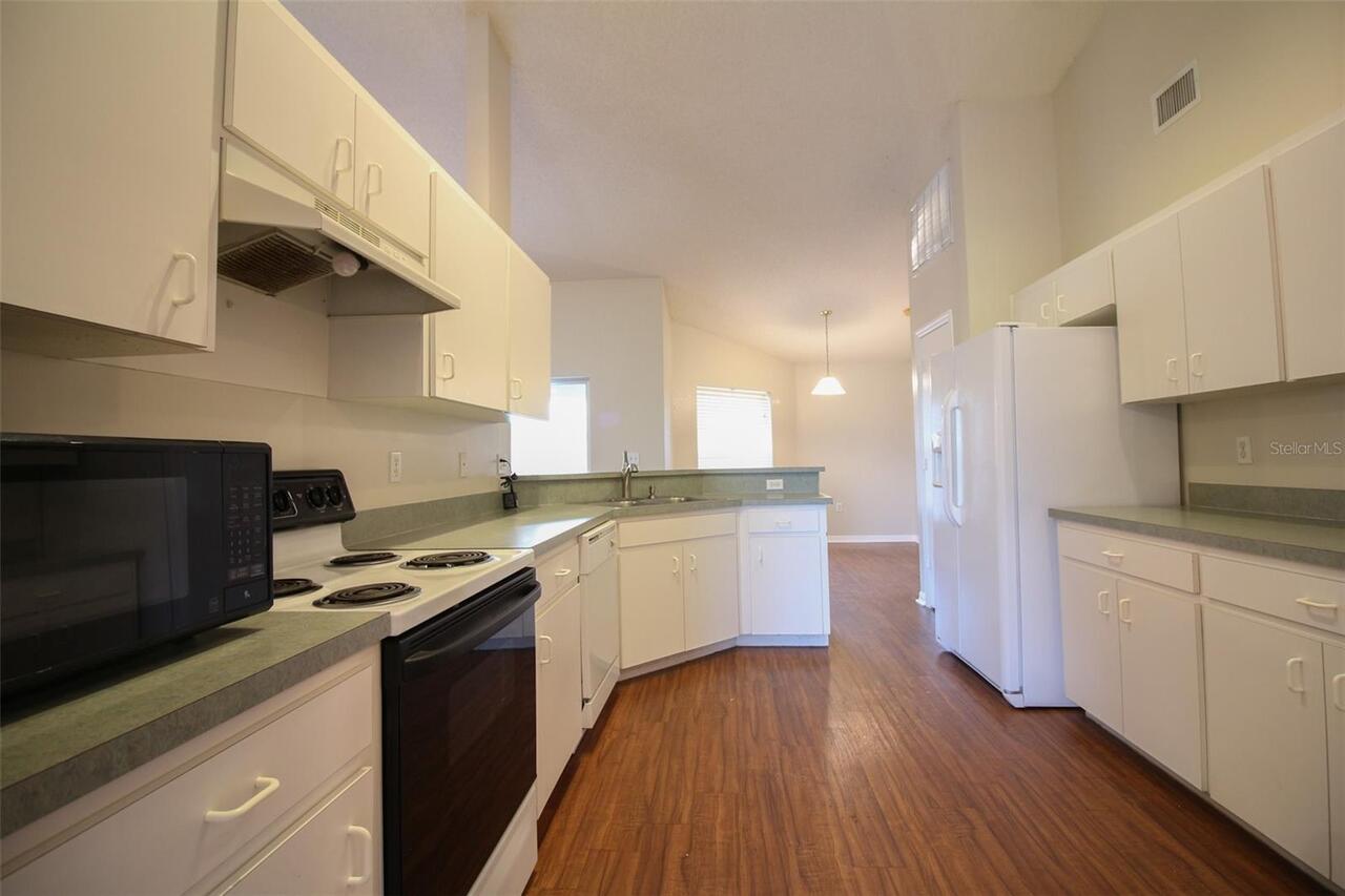 Listing Photo 7
