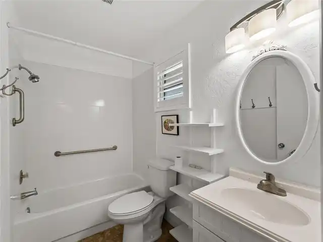 Listing Photo 35