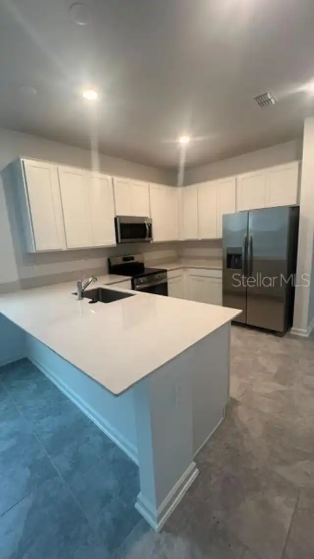 Listing Photo 8