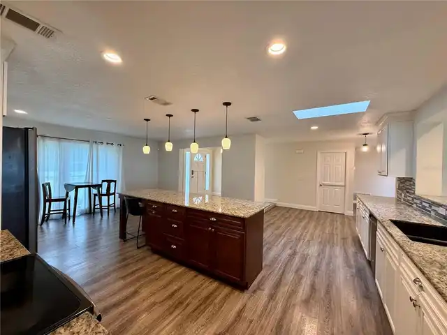 Listing Photo 44