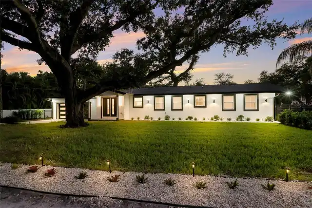 Sarasota Real Estate