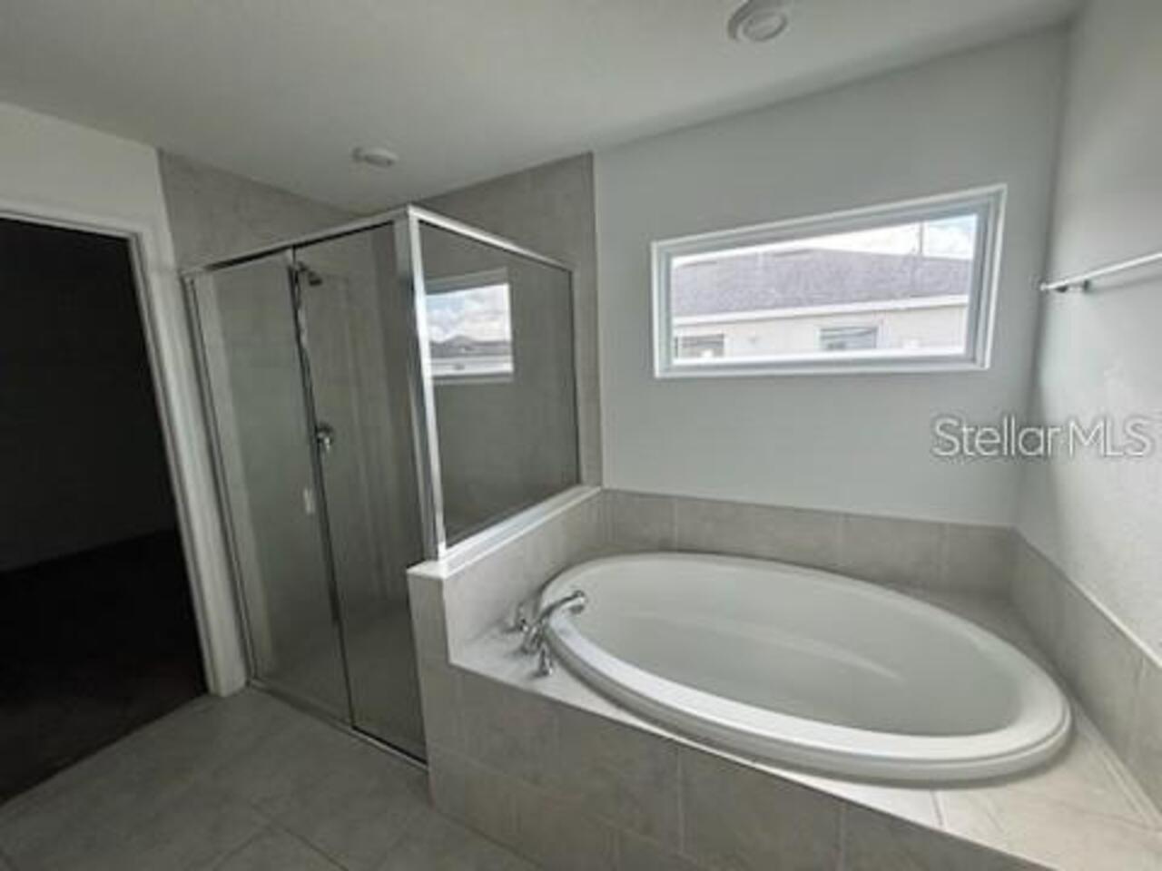 Listing Photo 8