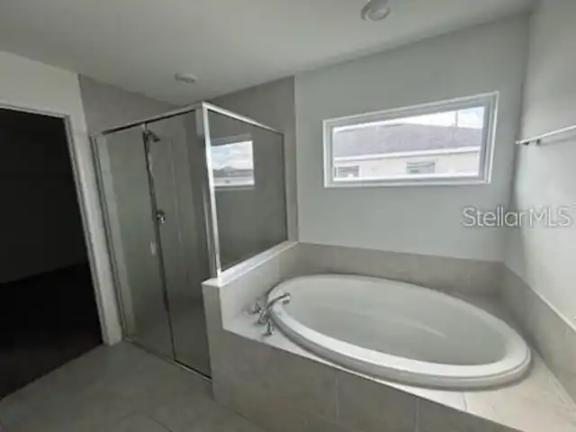 Listing Photo 8