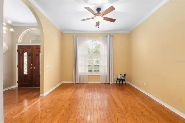 Listing Photo 8