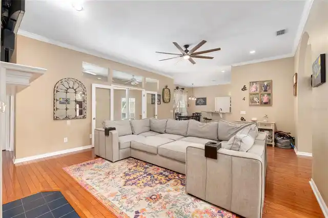 Listing Photo 15