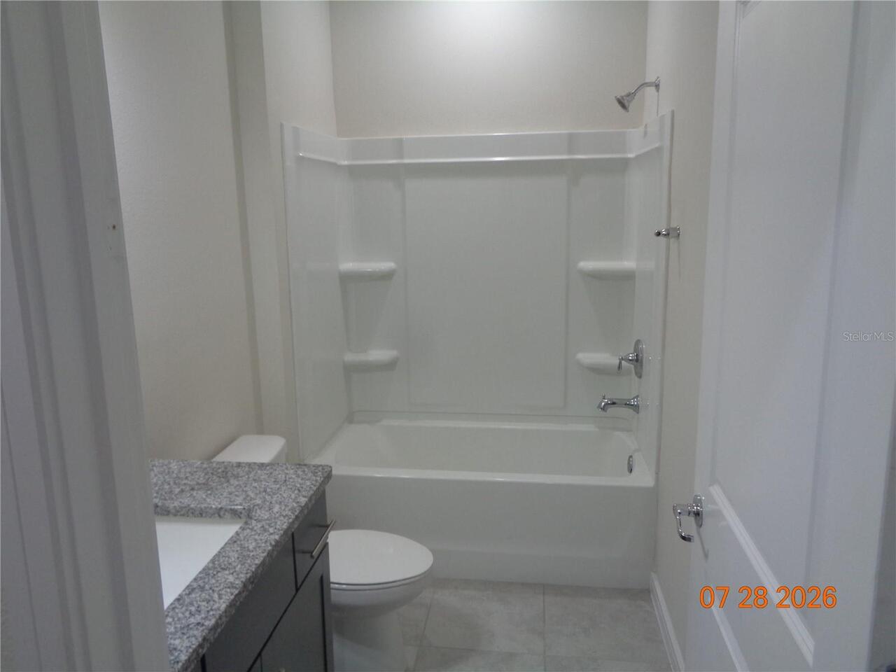 Listing Photo 12