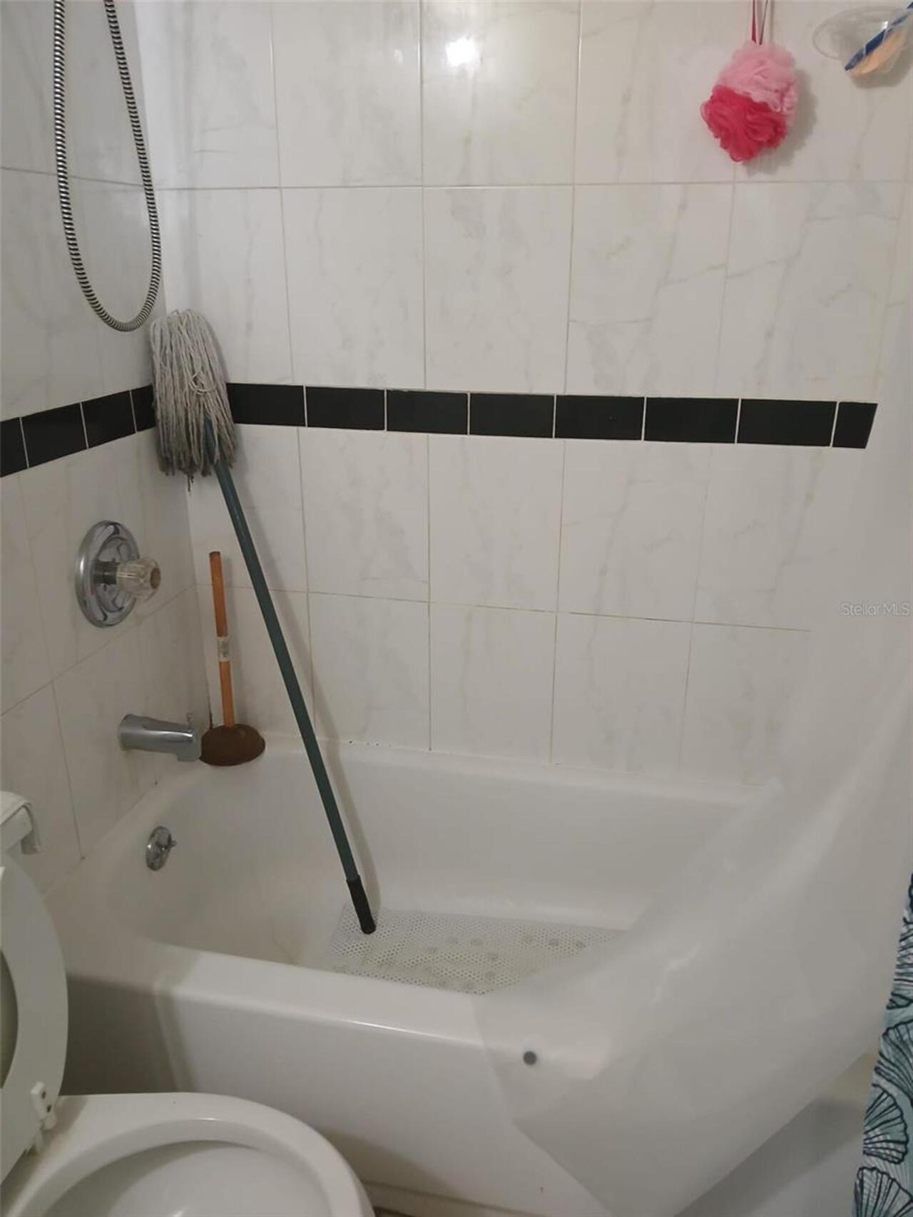 Listing Photo 10