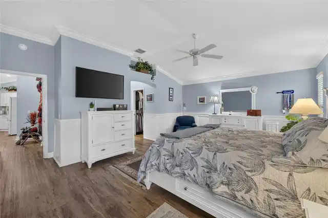 Listing Photo 33