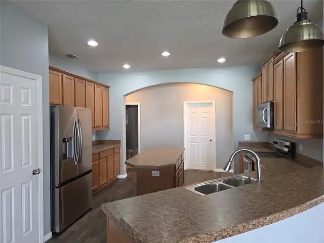 Listing Photo 9