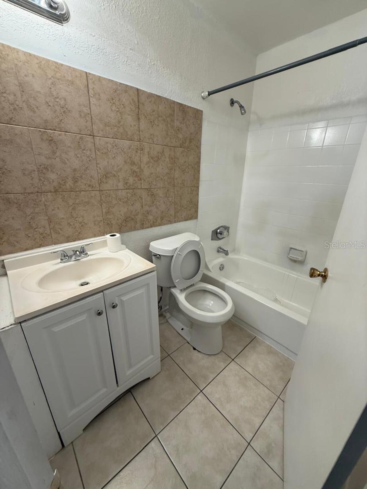 Listing Photo 8