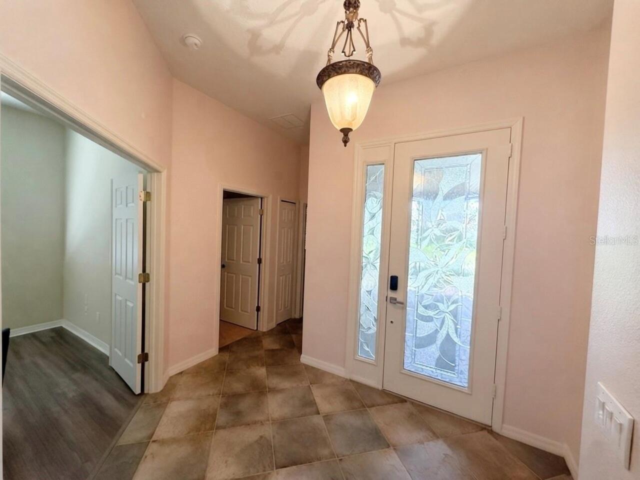 Listing Photo 14