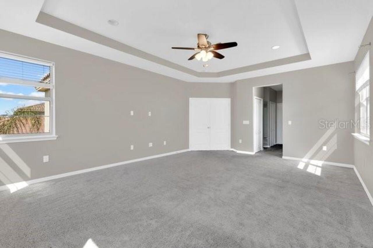 Listing Photo 11
