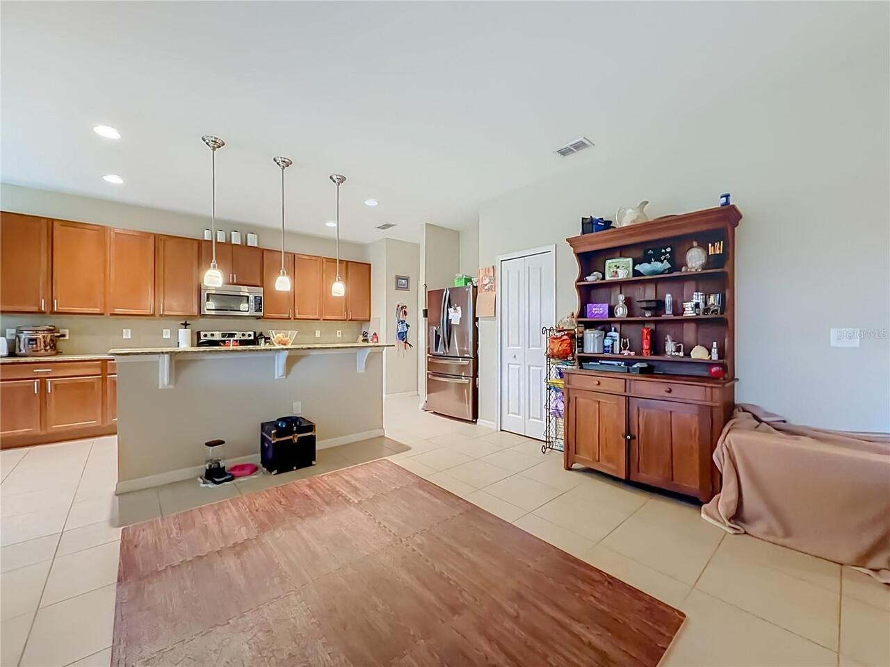 Listing Photo 8
