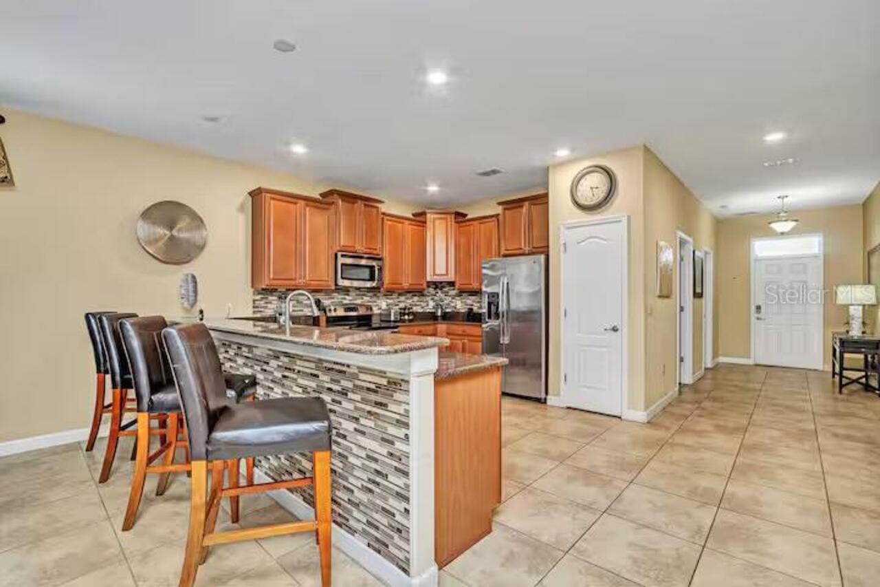 Listing Photo 10