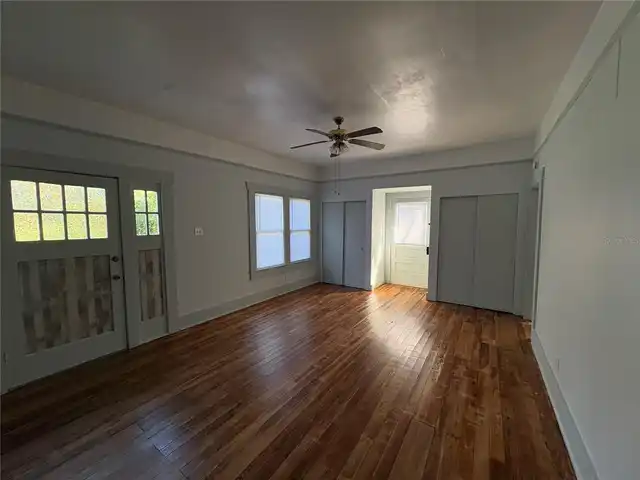 Listing Photo 15