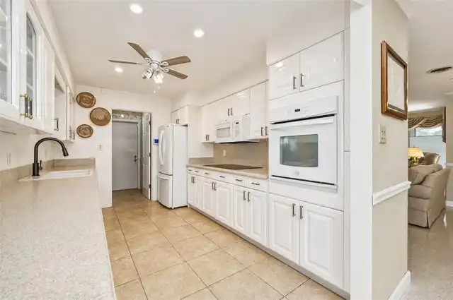 Listing Photo 18