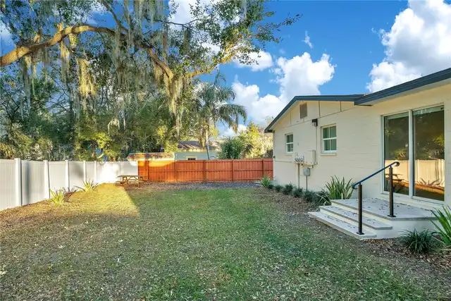 Listing Photo 16