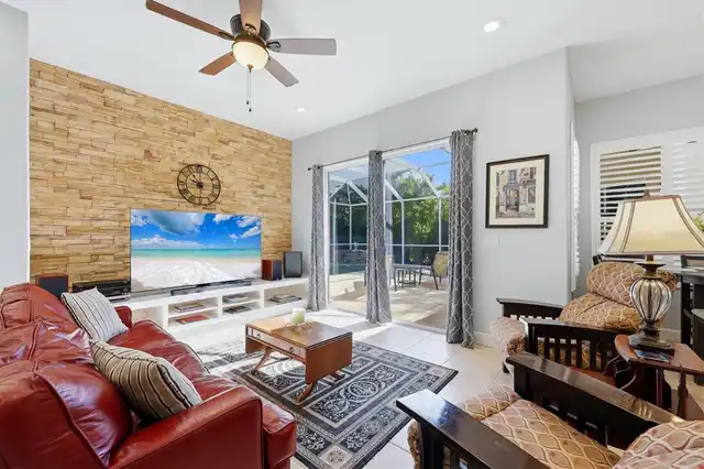 Listing Photo 11