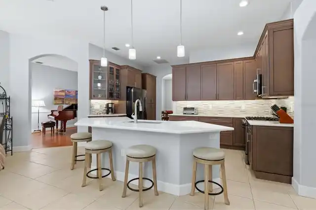 Listing Photo 15