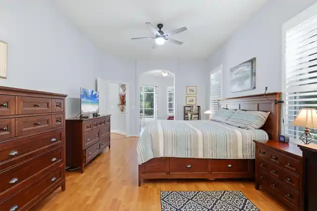 Listing Photo 19