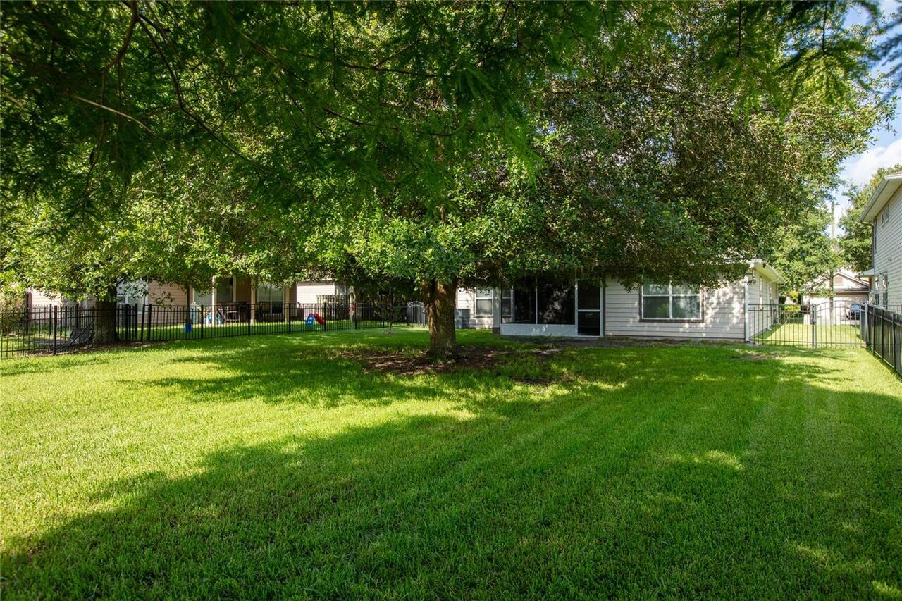 Listing Photo 11