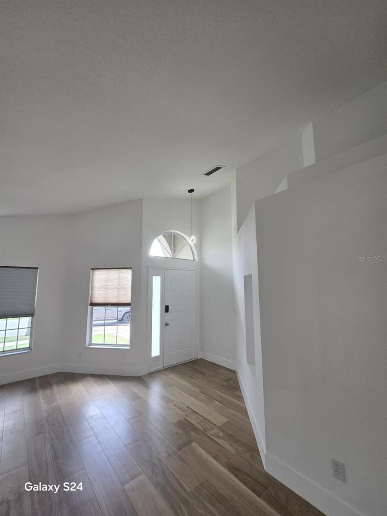 Listing Photo 7