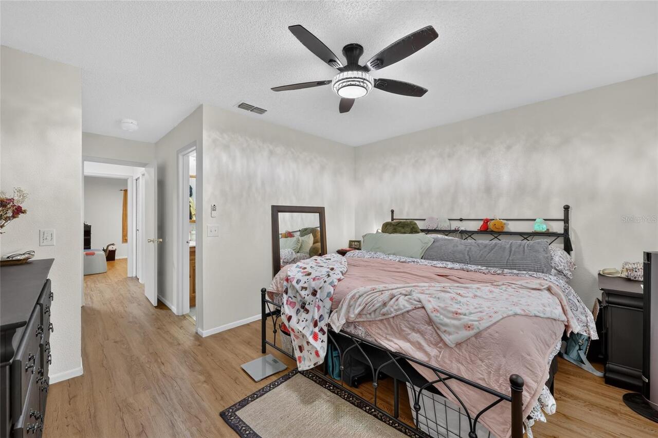 Listing Photo 23