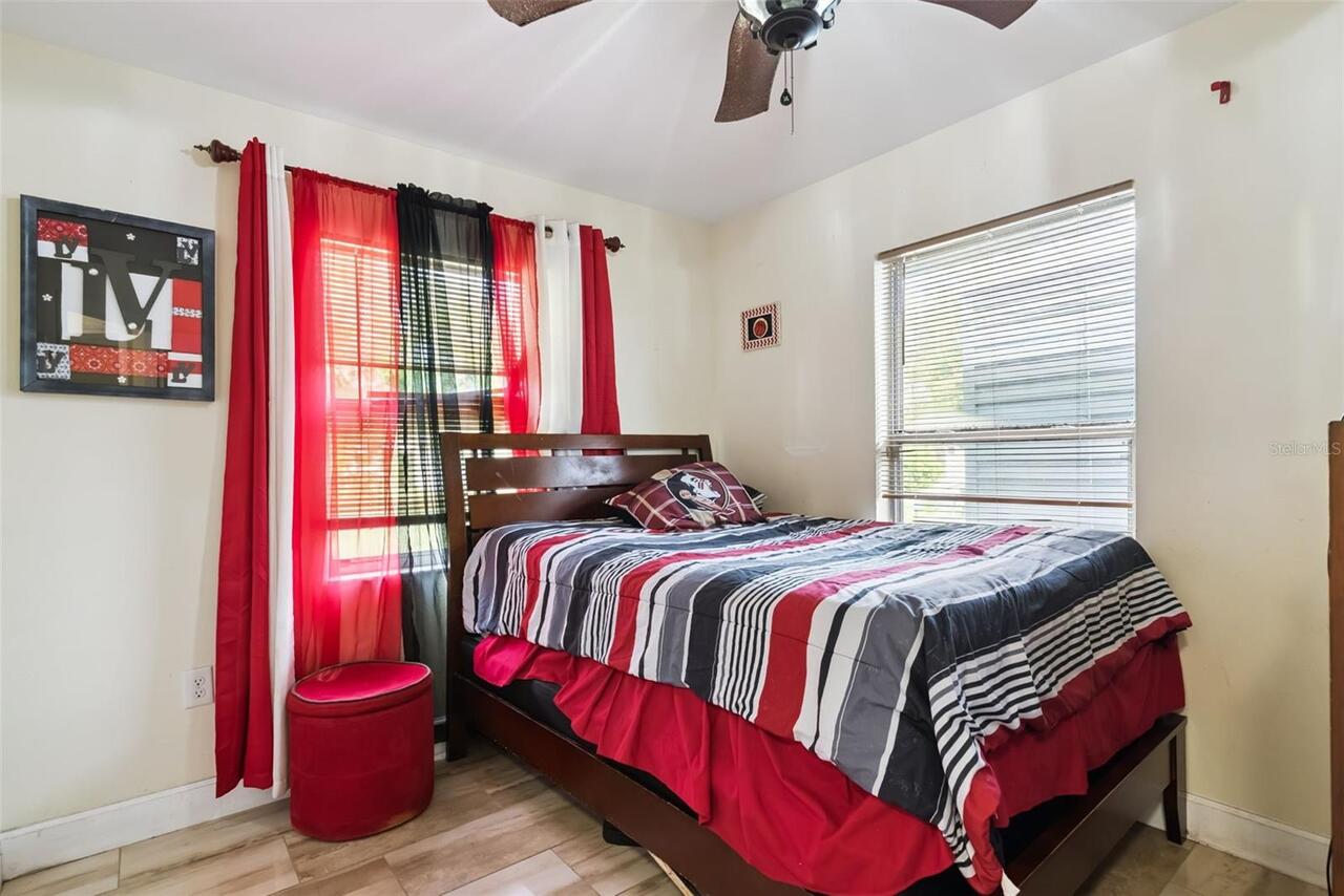 Listing Photo 18