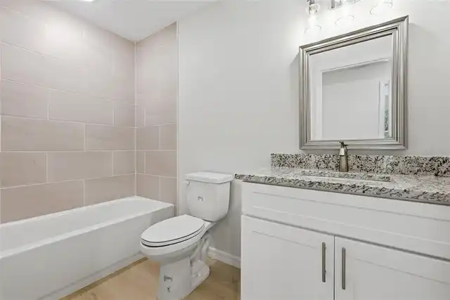 Listing Photo 9