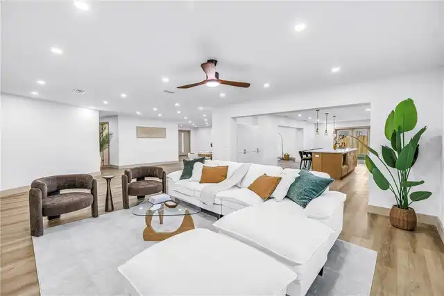 Listing Photo 21