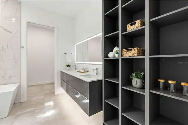 Listing Photo 23