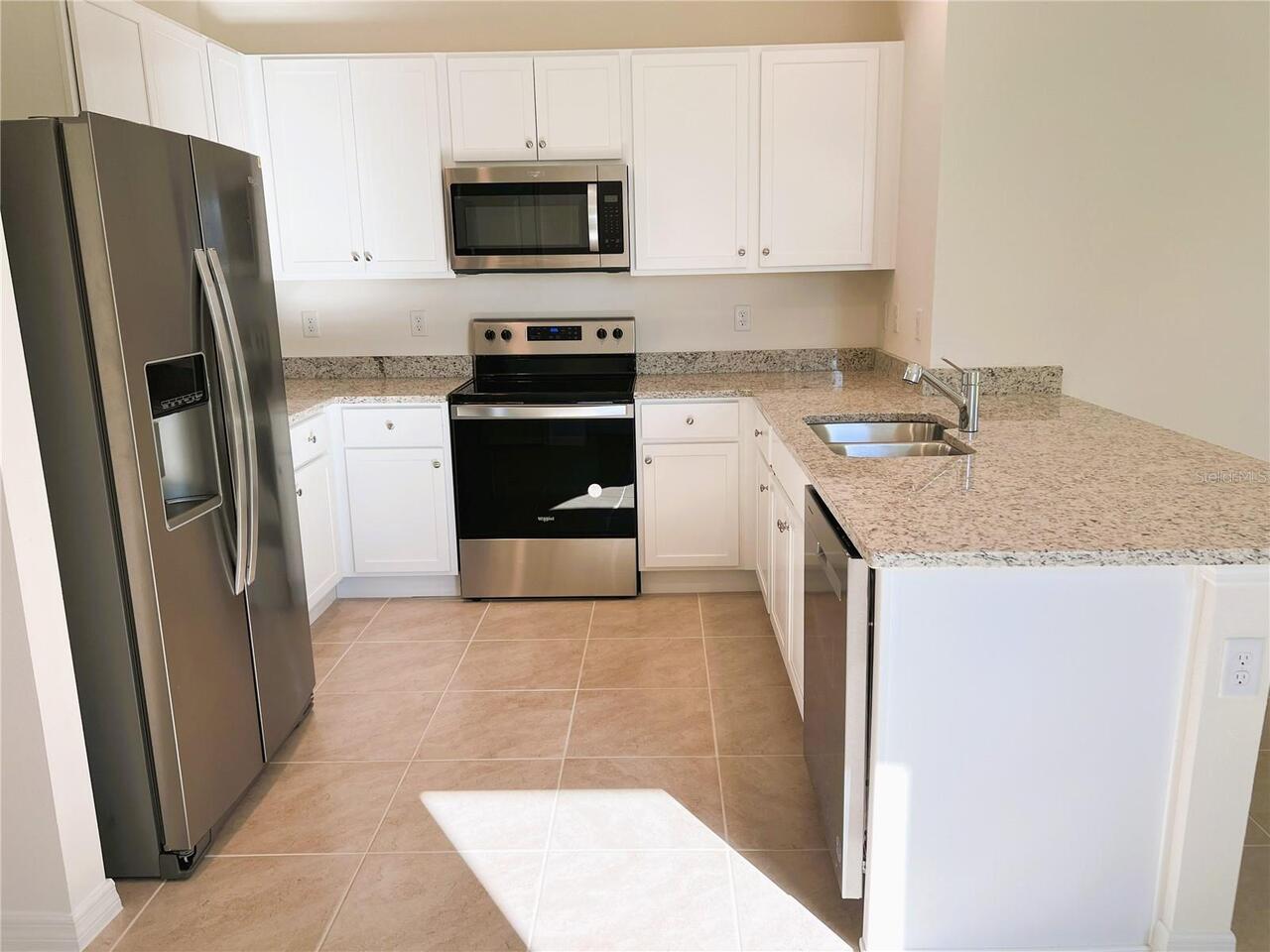 Listing Photo 8
