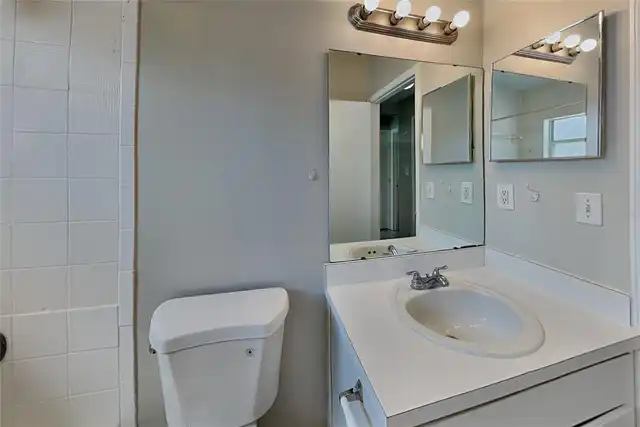 Listing Photo 15