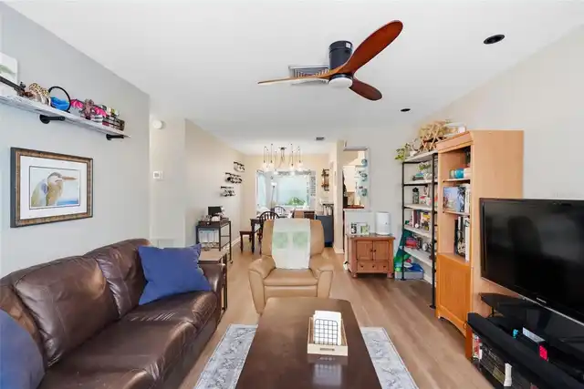 Listing Photo 7