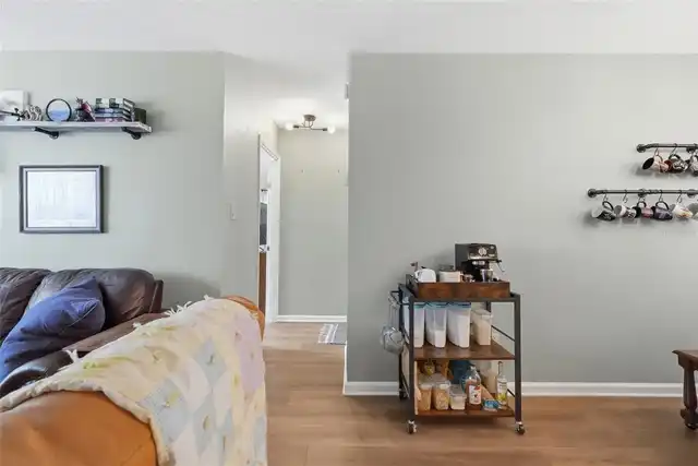 Listing Photo 10