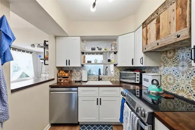 Listing Photo 17