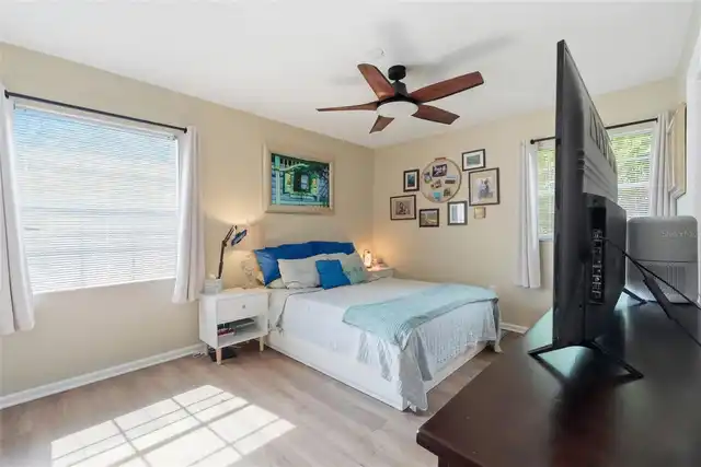 Listing Photo 28