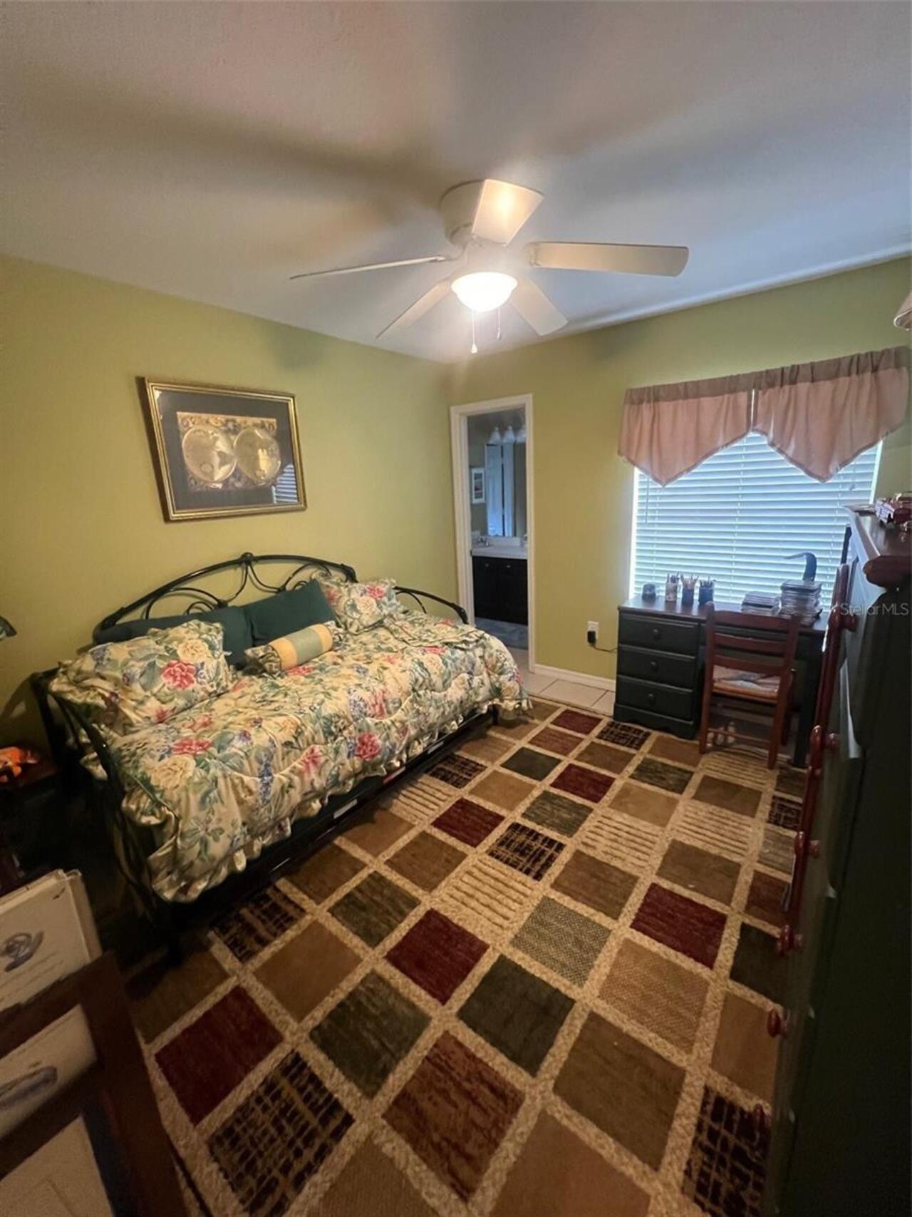 Listing Photo 15