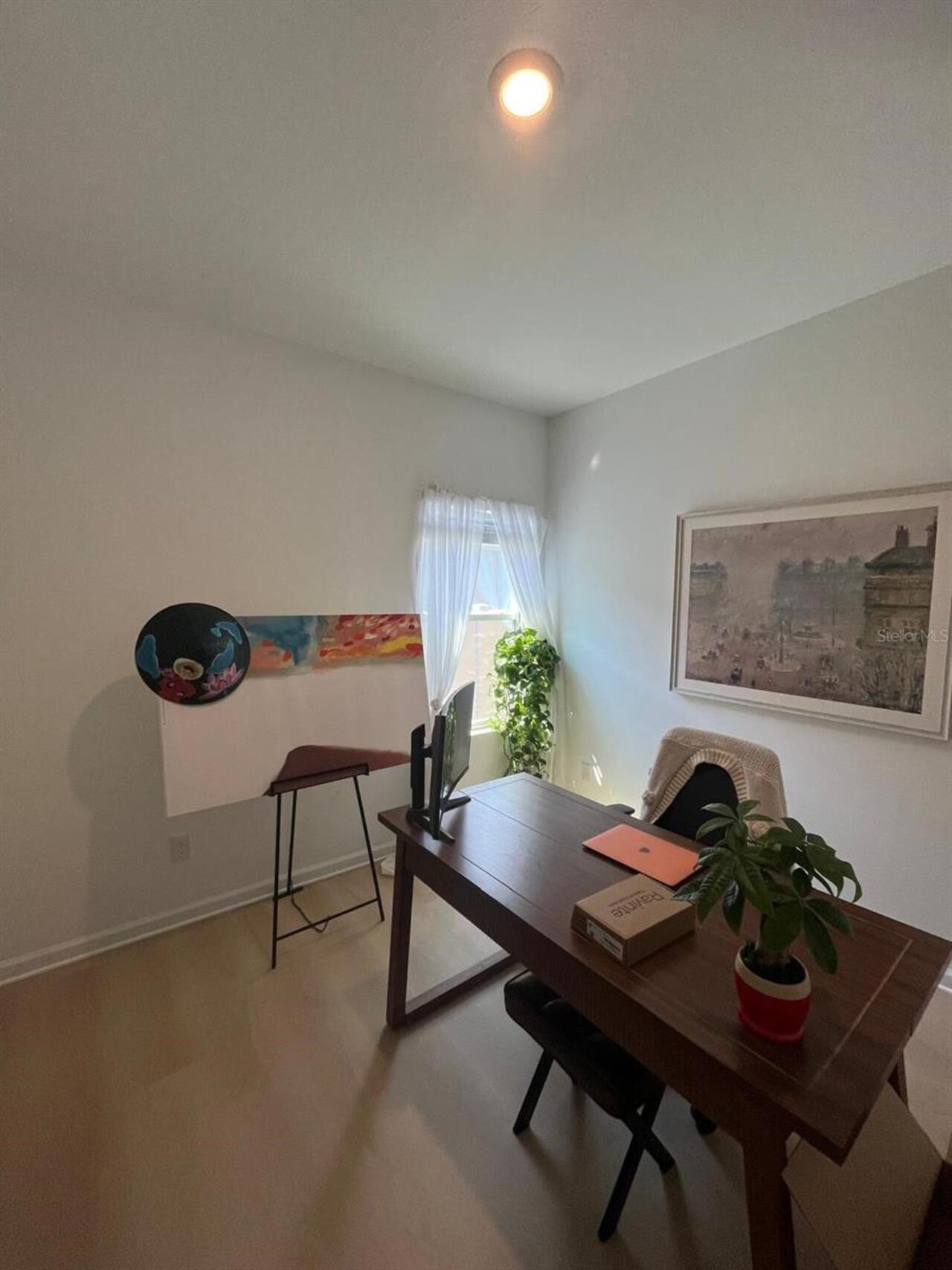 Listing Photo 8