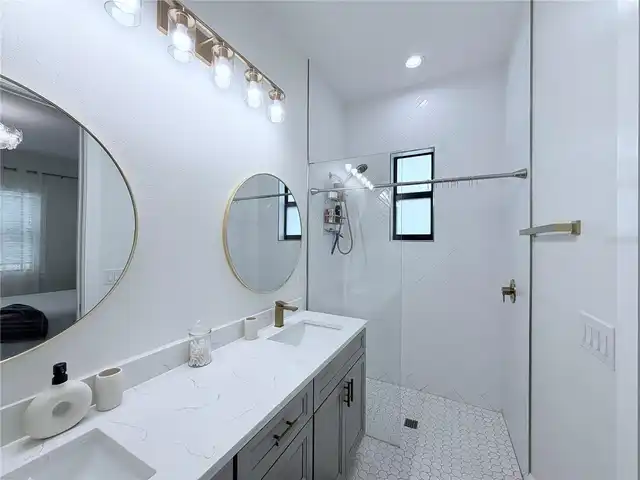 Listing Photo 25
